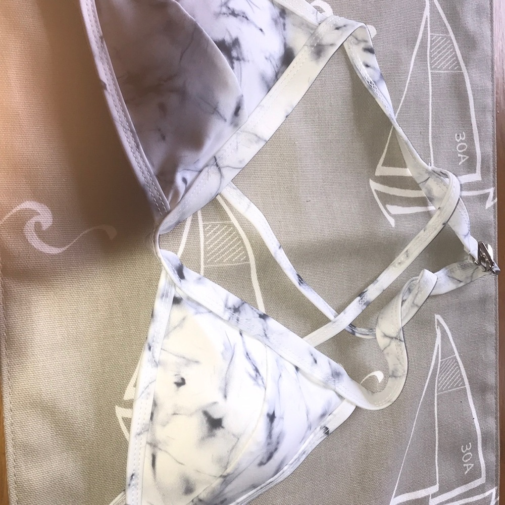 marble bikini top never been worn great shape